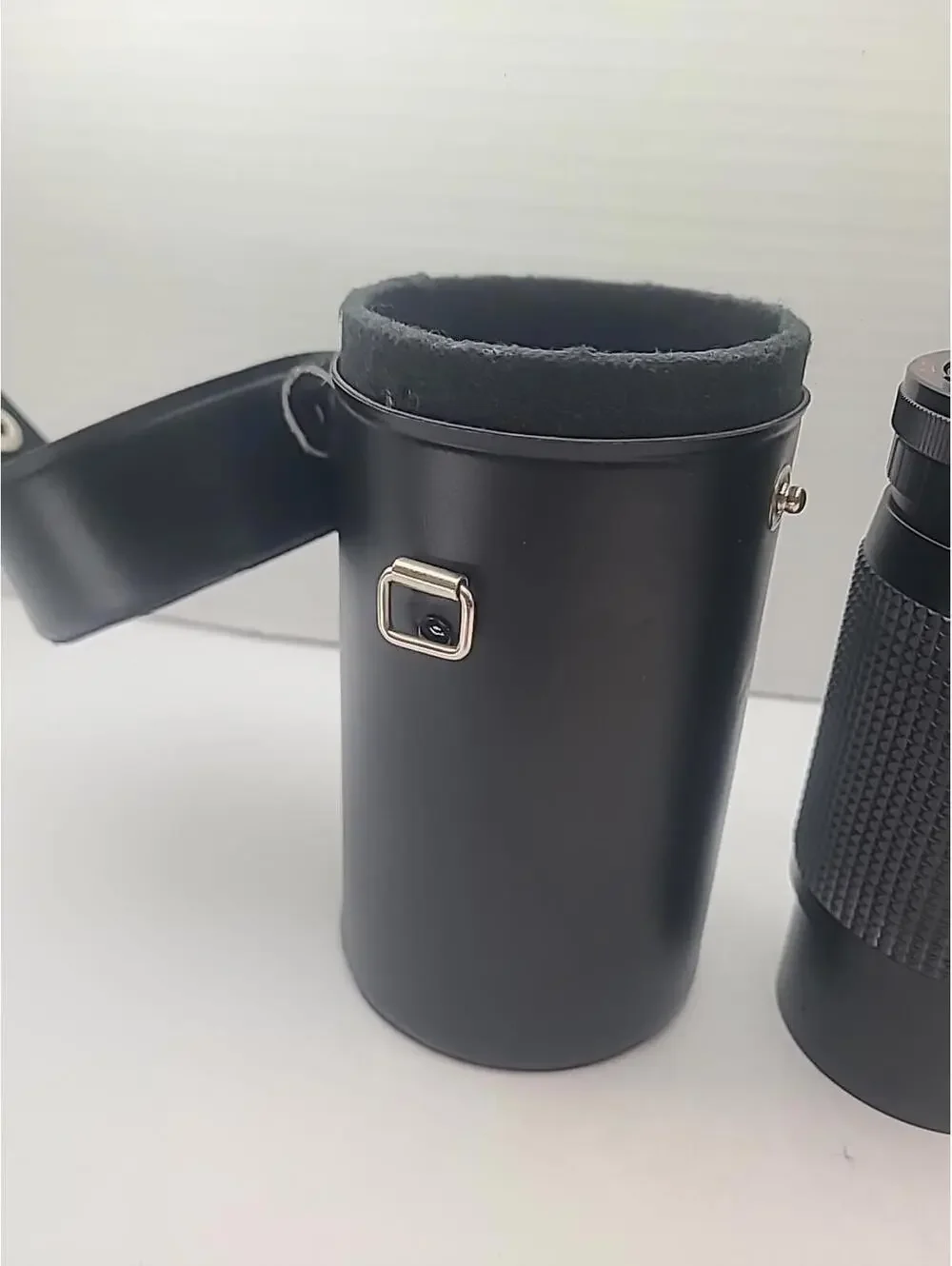 Vintage Quantaray Auto Zoom 75-200mm 1:45 Macro 55 145503 MC Camera Lens W/ Case